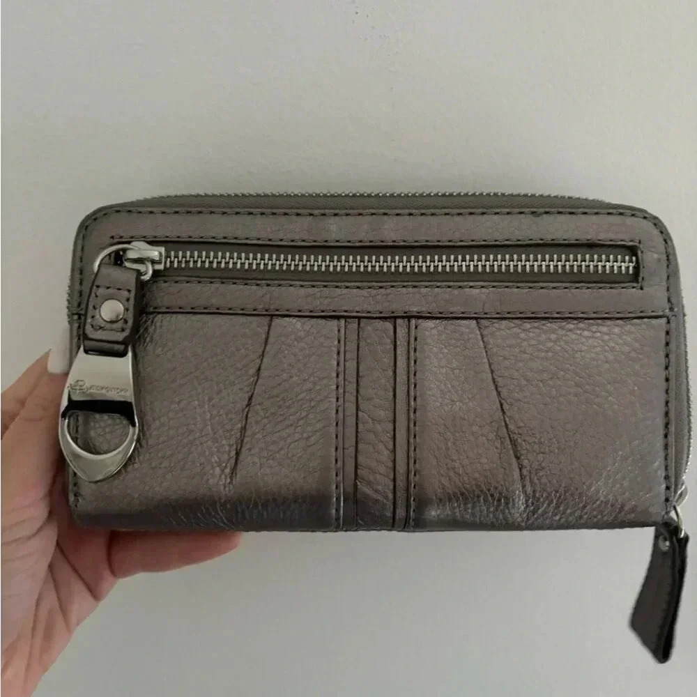 b makowsky Silver Leather Wallet